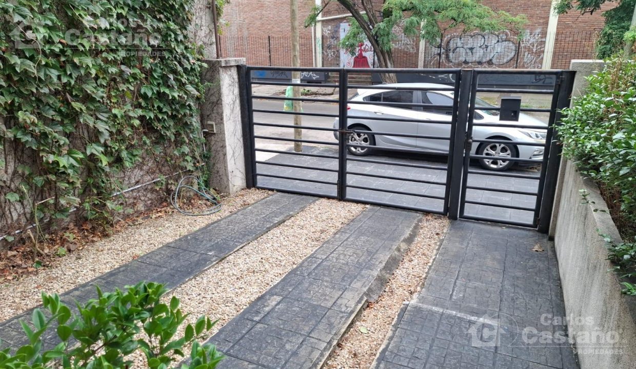 7906036_9449443179996290415518885017136685854174166021159252842293195133375699585717