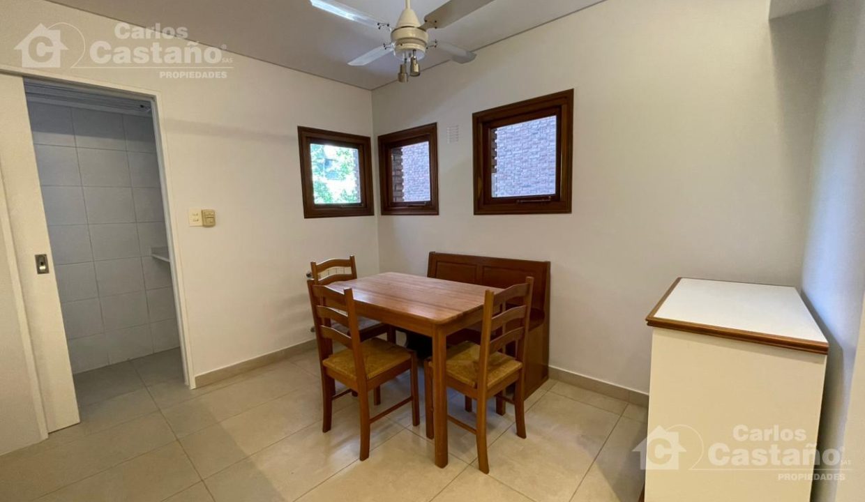 7928977_25131497248886482511691880137798474241168045437003629851341293497931009002375