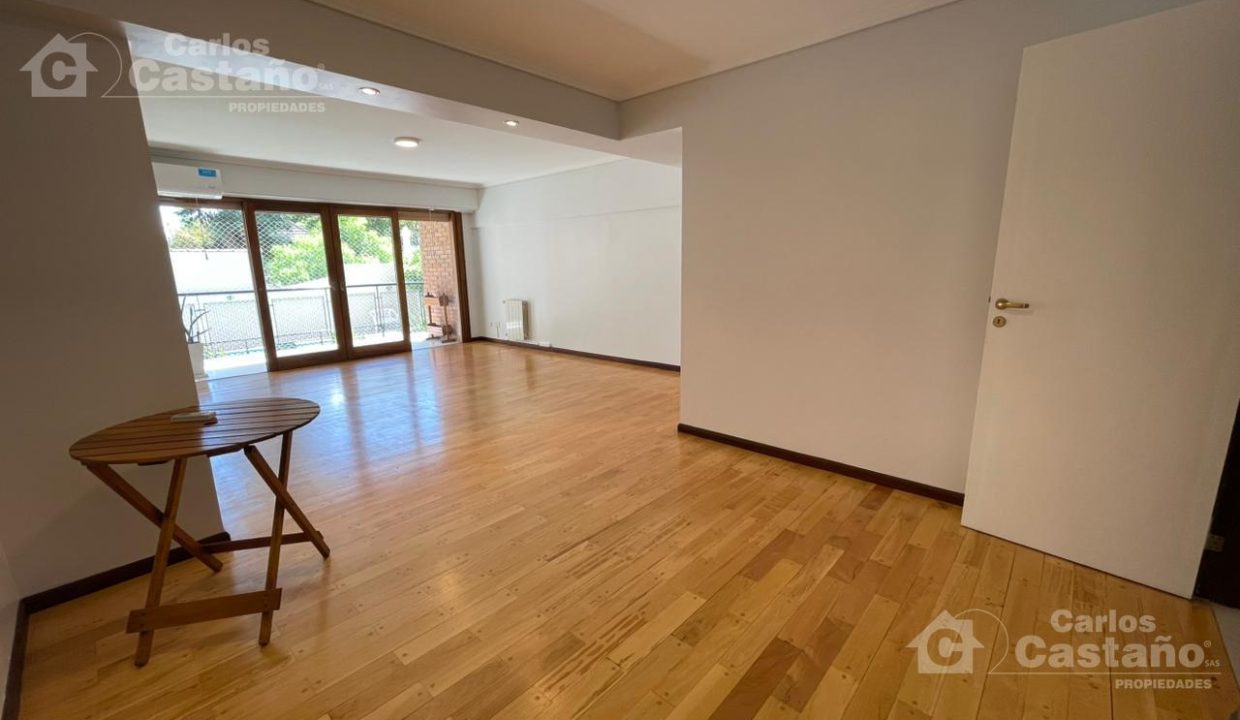 7928977_55789110829430573793032654586345567156125297448676445782778214108397953014243