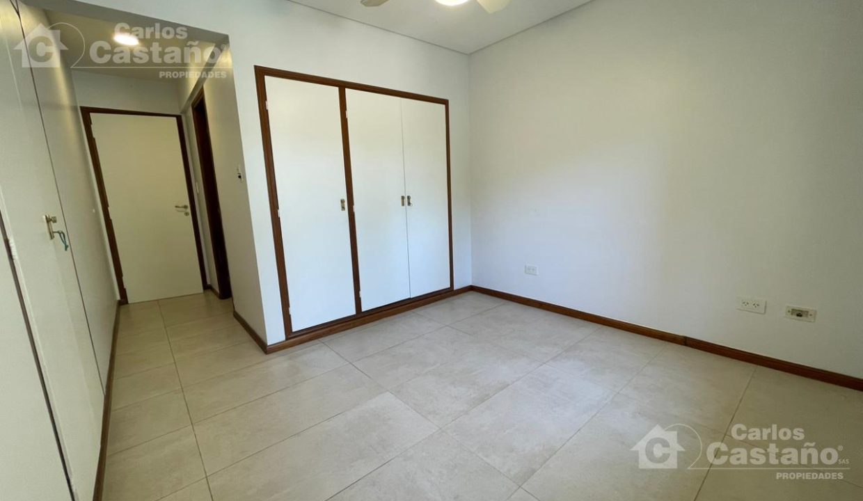 7928977_83088213486402451919484636131192857648232465194504345559356551259093327571193