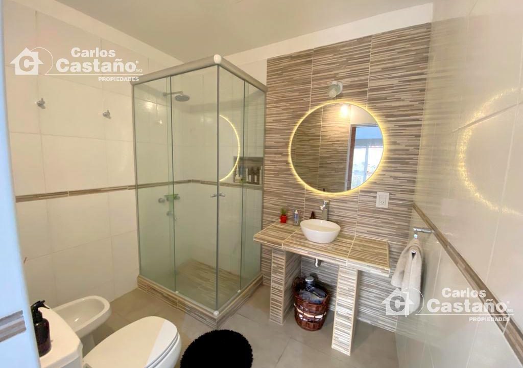 7967945_100925272460987539798373774276815926137823483187963196669169553486037670517940