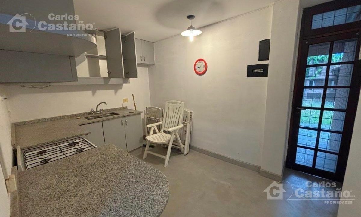 7970446_23985543279406657215306630663640745252618923738090976426531902023125309062304