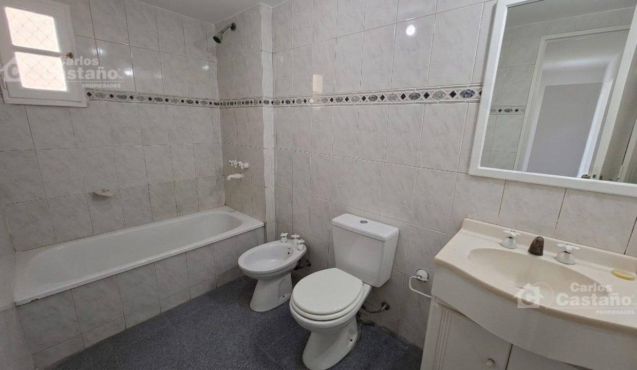 7970832_36773510233867049261087936482723666432842117155812802935969510484169425418946